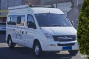 大通V80变身全能宿营车，玩转厨房客厅卧室，自驾游新宠