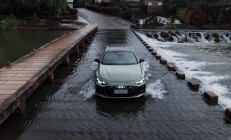 上汽大众的油电同进，何以破局？