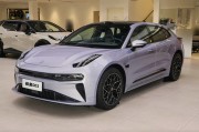 2025款极氪001定位为中大型纯电车，有着很强的运动属性
