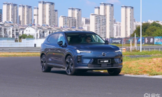 26.99万元起，沃尔沃全新XC70：超混系统+领航辅助