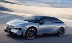 人保购车嘉年华 春驭好车启新程——中国人保携手小鹏蜀山交付中心购车嘉年华