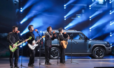 双车齐发破局方盒子红海：捷途旅行者的冠军跃迁之道