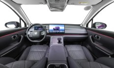 零跑C16累计交付突破100000台 售价15.18万元起