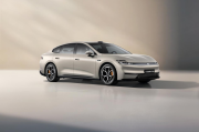 先享预售价11.99万元起，长安启源A06