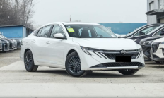 性格迥异，轩逸、朗逸双车驾驶体验对比，谁更懂年轻家庭？