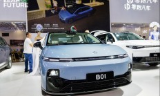 零跑B01正式上市昆明 8万级起售 纯电轿车搅局者能否掀桌子
