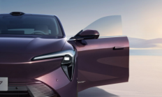 智能驾舱+超长续航：20-25万级新能源轿车优选指南