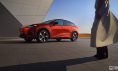 全新深蓝S07与零跑C11谁的价值感更高