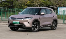 比亚迪元UP对比长安启源全新Q05：10万级就能上顶配