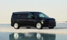 新能源智能座舱梯队：谁在引领未来出行？